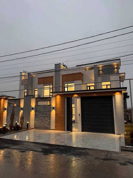 Cдам Шикарный Евродом в Центре на улице Ивлева, Гостиница Россия.