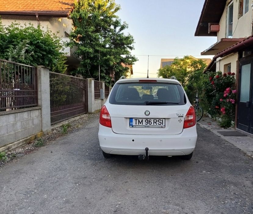 Vând skoda fabia