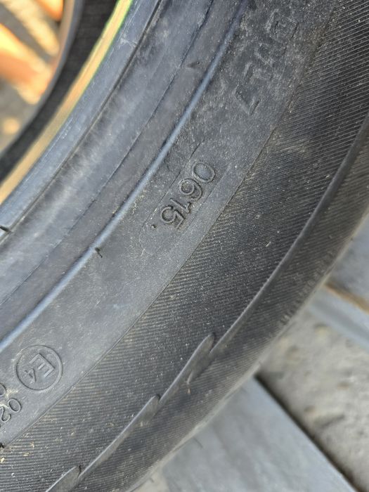 Anvelope de vara 235-55r17 Vredestein