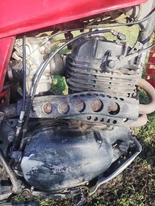 Vând enduro Honda xl 250r