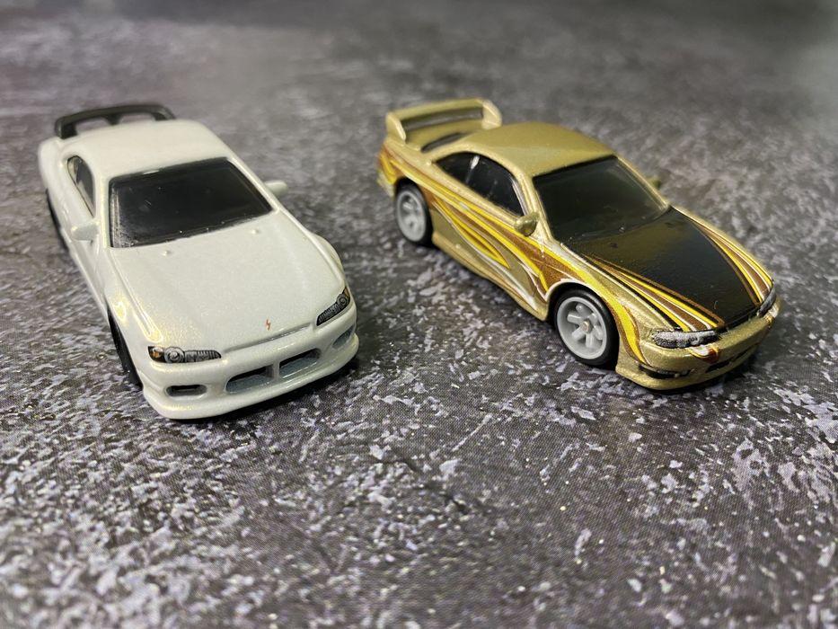 Продаются модели Hot Wheels Premium