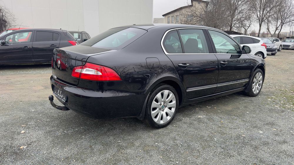 Skoda Superb 2.0 2011