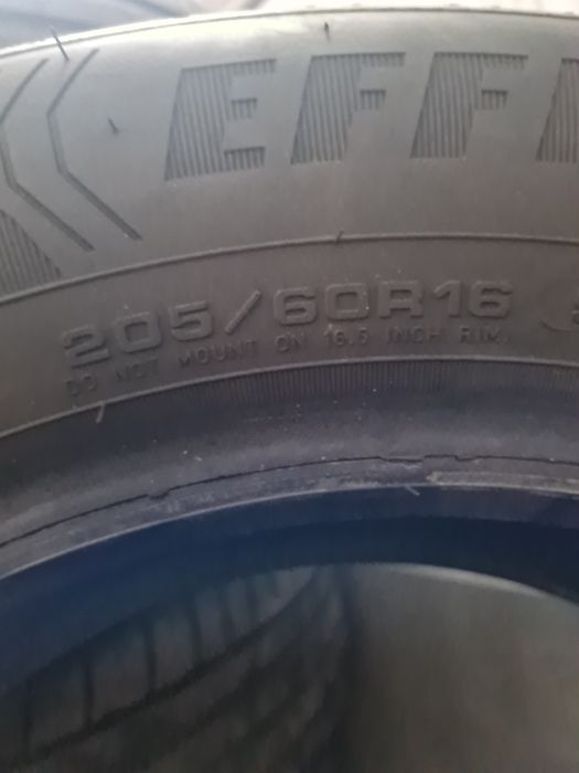 Anvelope de vânzare