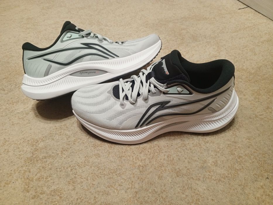 Новые кроссы Li ning, оригинал, 45 размер