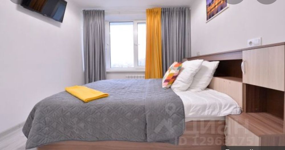 Сдам посуточно квартиру Встреча Абылайхана 2 комнатную квартиру правый