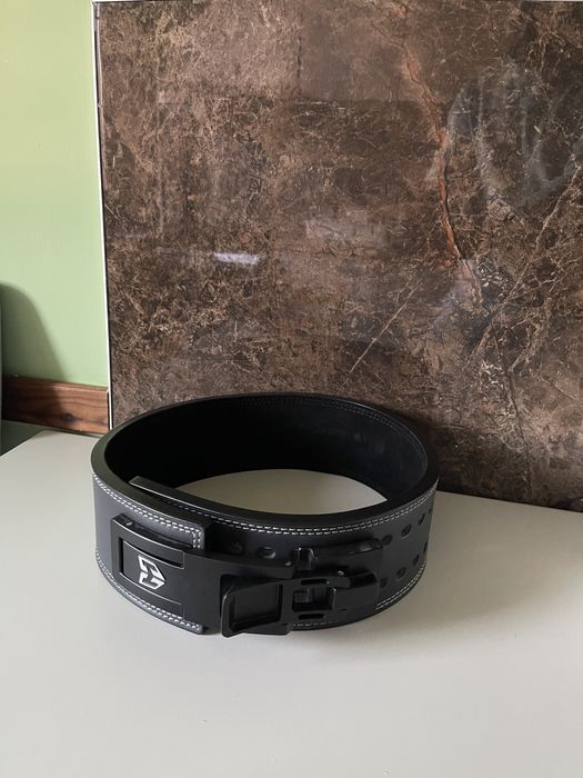 Centura powerlifting 200 lei noua