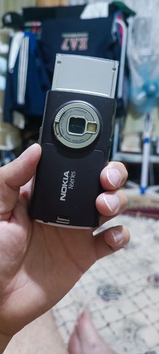 Продам легендарную Nokia N95