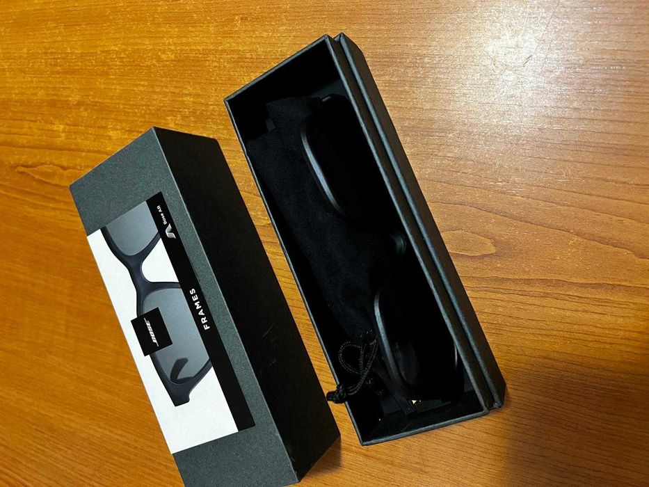 Vând Bose Frames Alto AR Bluetooth Audio Sunglasses, neutilizați