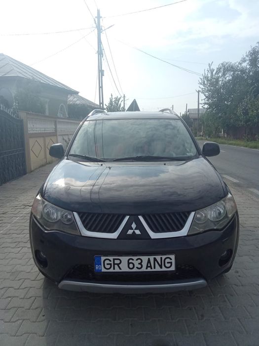 mithubisi outlander an 2007 motor 2000 cutie manuala 6 trepte 7 locuri 4x4 din buton