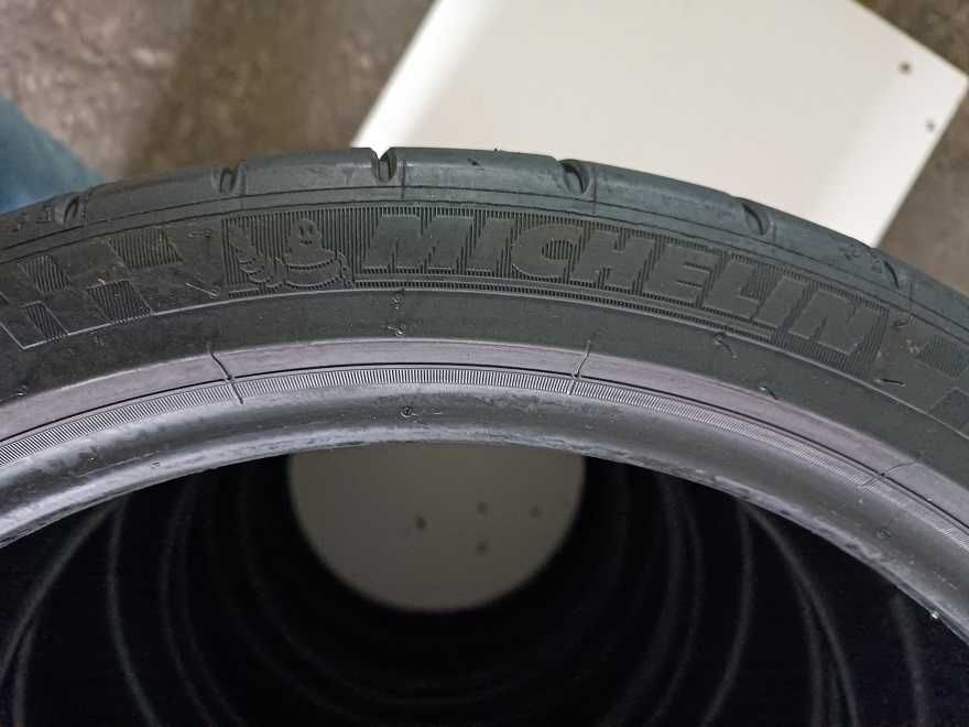 Anvelope 245/35/ZR19V 93Y & 265/35/ZR19 98Y MICHELIN VARA CP-V20526