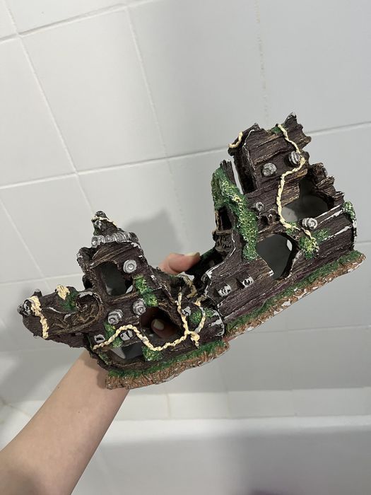 Корабль и камни для аквариума