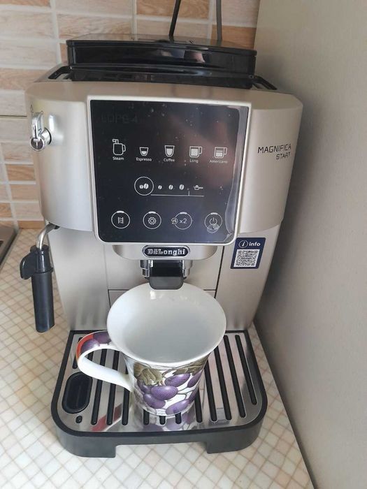 Кофемашина Delonghi ECAM220.80.SB Magnifica Start