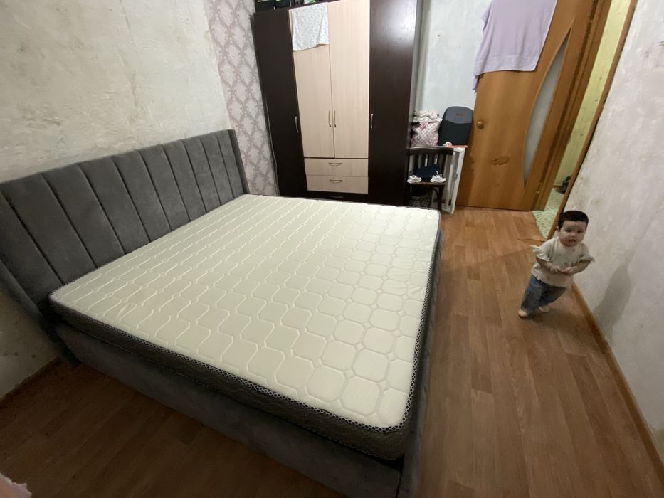 Тахта                         .