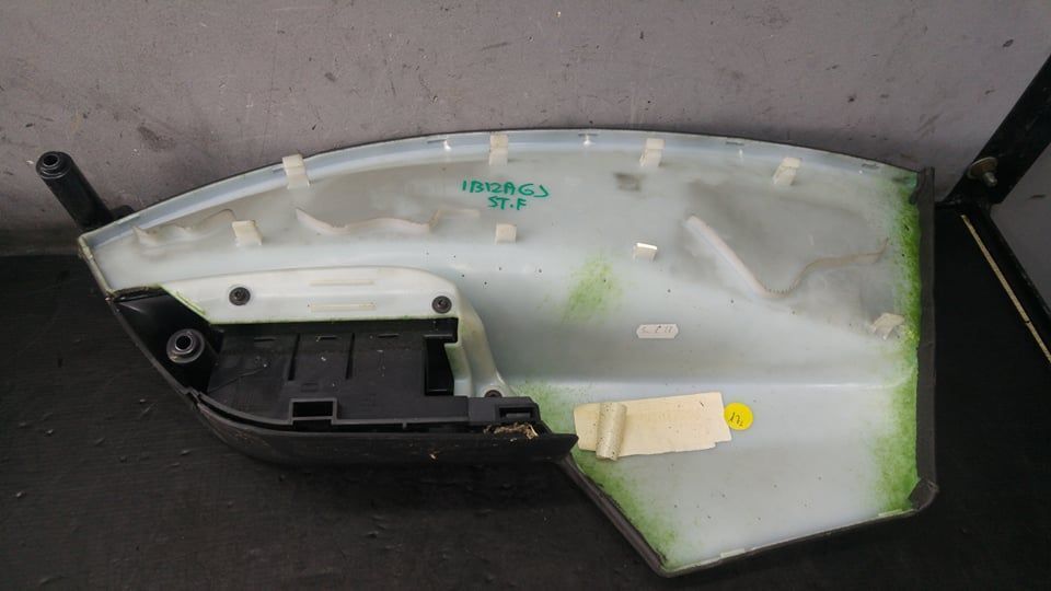 Maner butoane geam stanga fata seat ibiza 6j 6j4867113a 6j1867179a