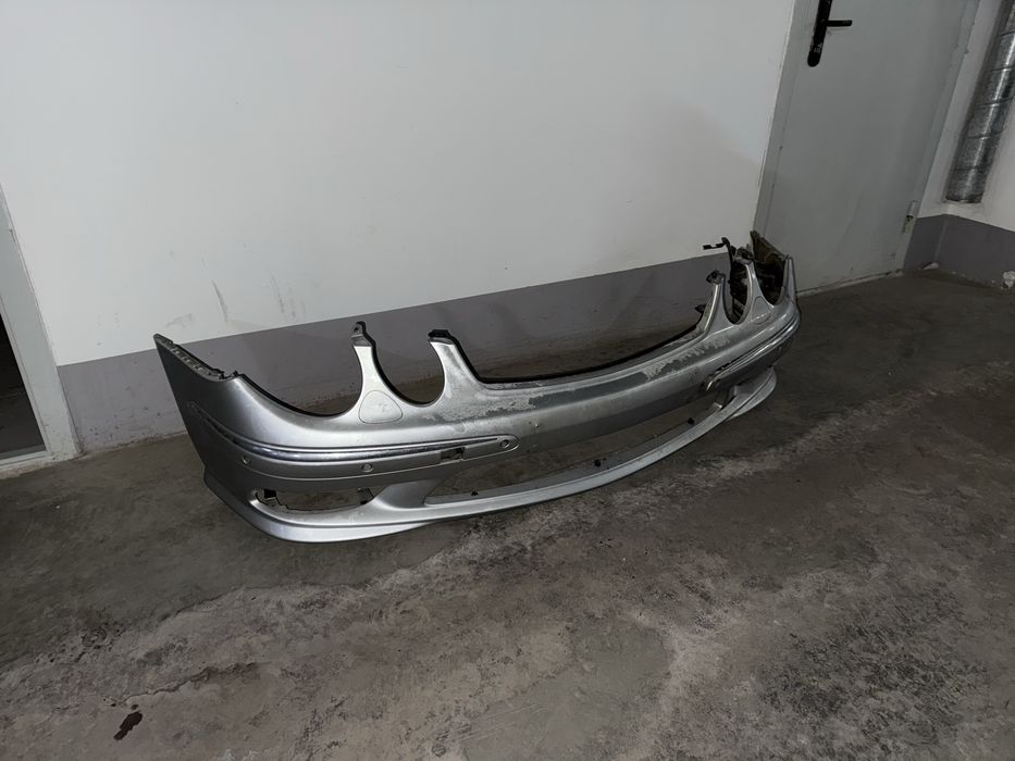 Передний AMG Бампер W211