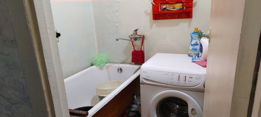 Uy Sotiladi. Xamma Sharoyiti bor