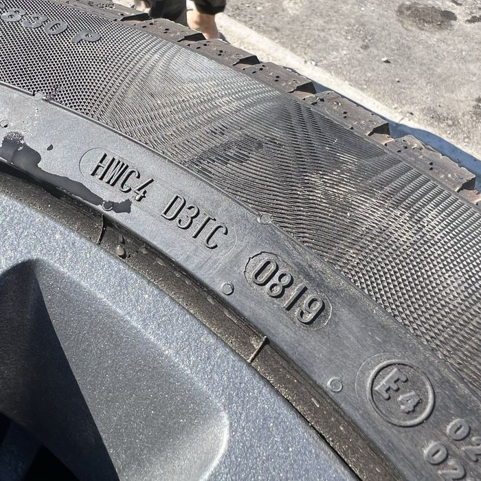 Шины 285/45/20 Continental