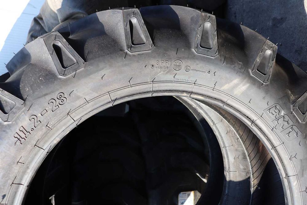 11.2-28 BKT 8 pliuri anvelope noi cauciucuri pentru tractor spate