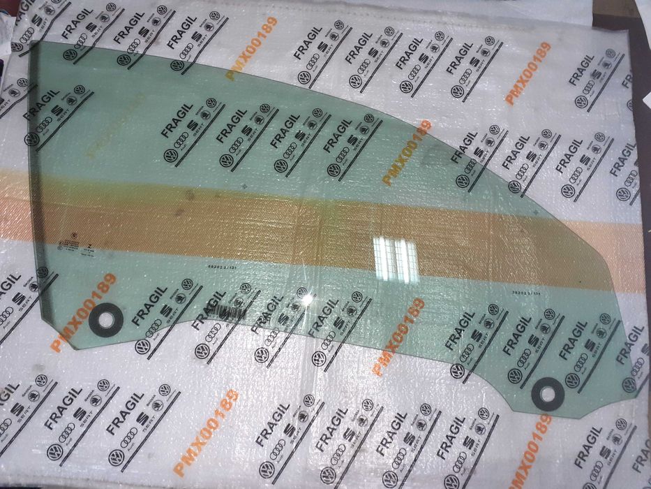 Стъкло, дясно, пасажерска врата BMW 4 серия f32 f33 f36