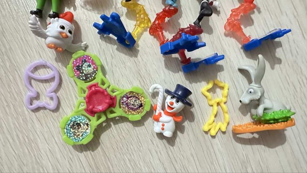 Игрушки kinder киндер сюрприз DC диси марвел