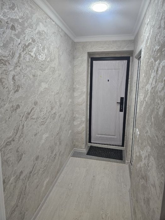 Янгийул шахарида 3 хонали кв сотилади