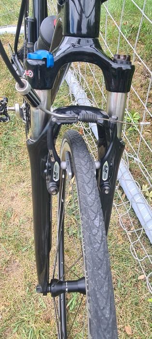 Vând cursiera full carbon