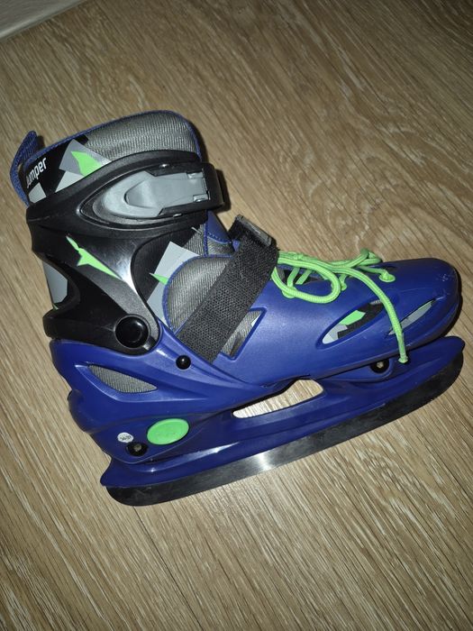 Продам коньки детские