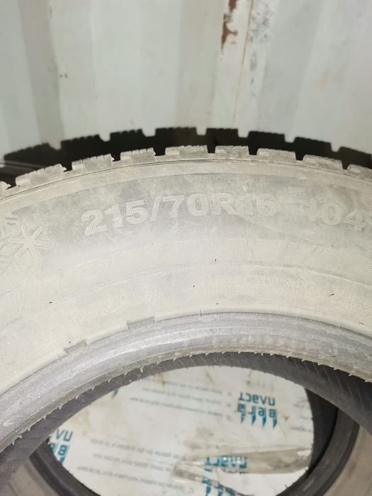 Продам шины бу . 215*70R16