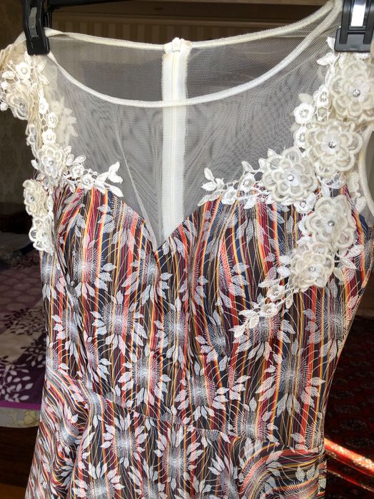 Короткое вечернее платье