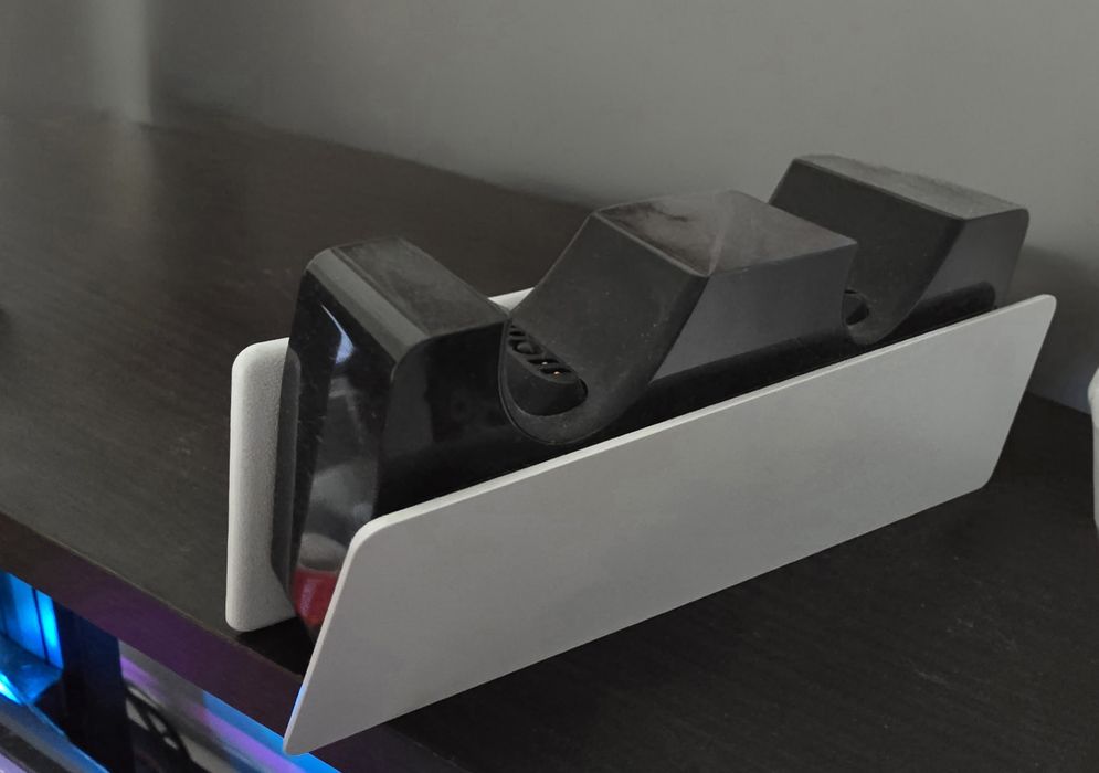 Dock dualsense- PS5. Impecabil