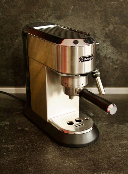 Кафемашина Delonghi Dedica