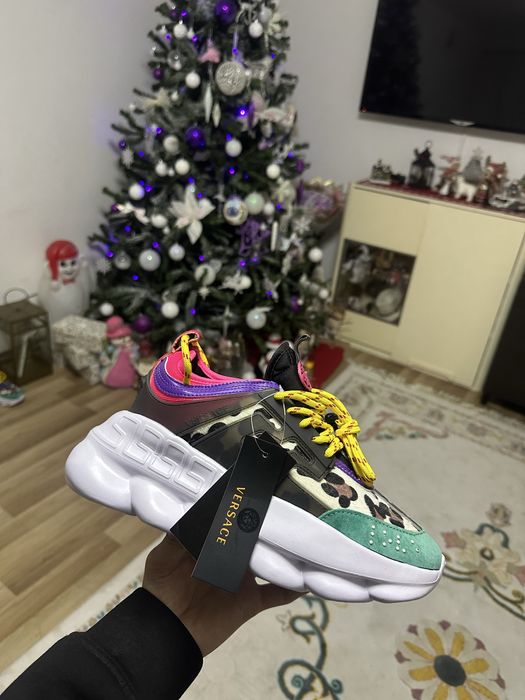 Versace Chain Reaction