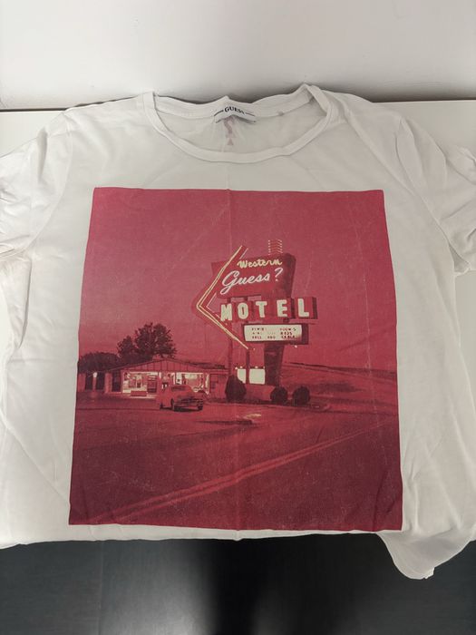 Оригинална тениска Guess