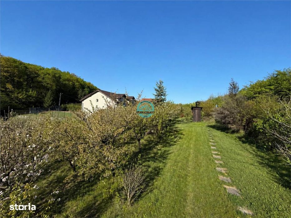 Vand teren intravilan, 2566 mp in Corunca situat intr-o zona linistita