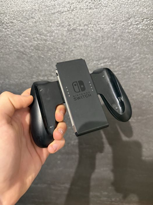 Конзола Nintendo Switch(Red and Blue joysticks)