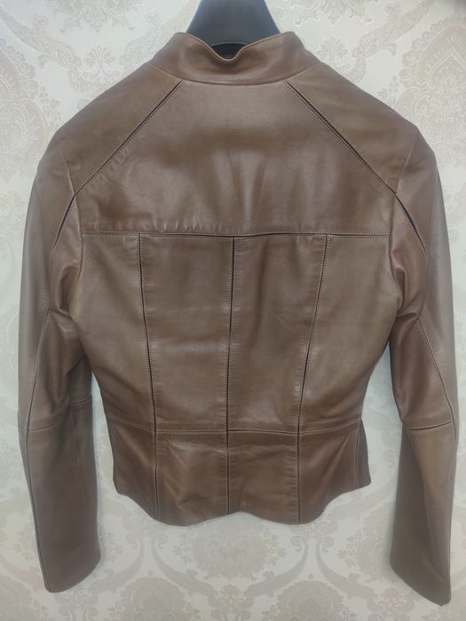 Кожаная куртка женская