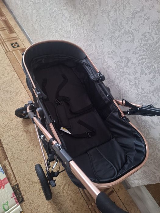 Продам коляску, новая