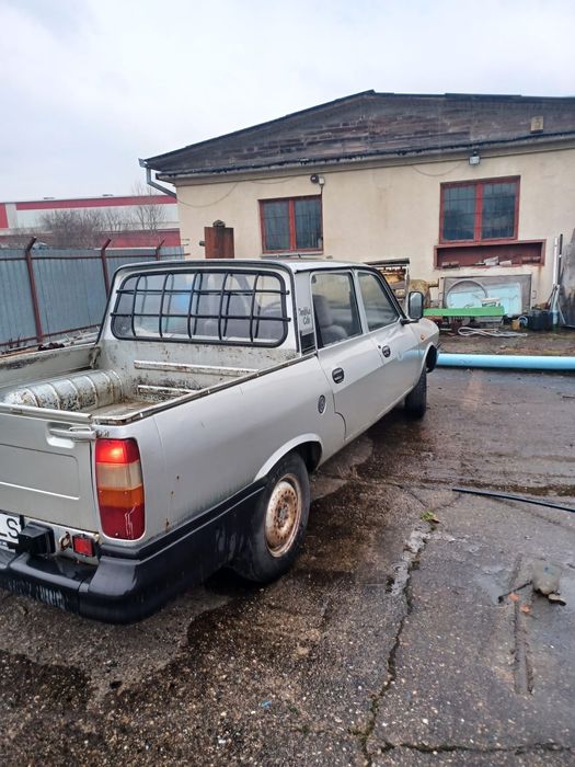 Dacia papuc 4x4 Dacia Pick-Up 4x4 – utilitară rezistentă și practică