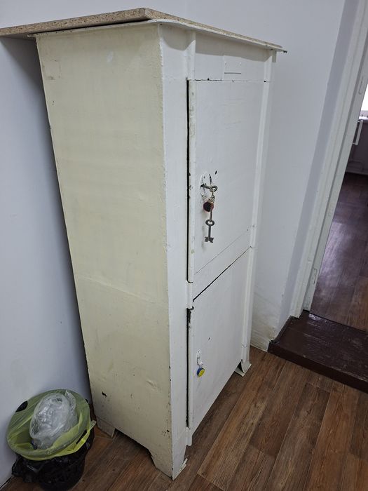 Продам сейф советский