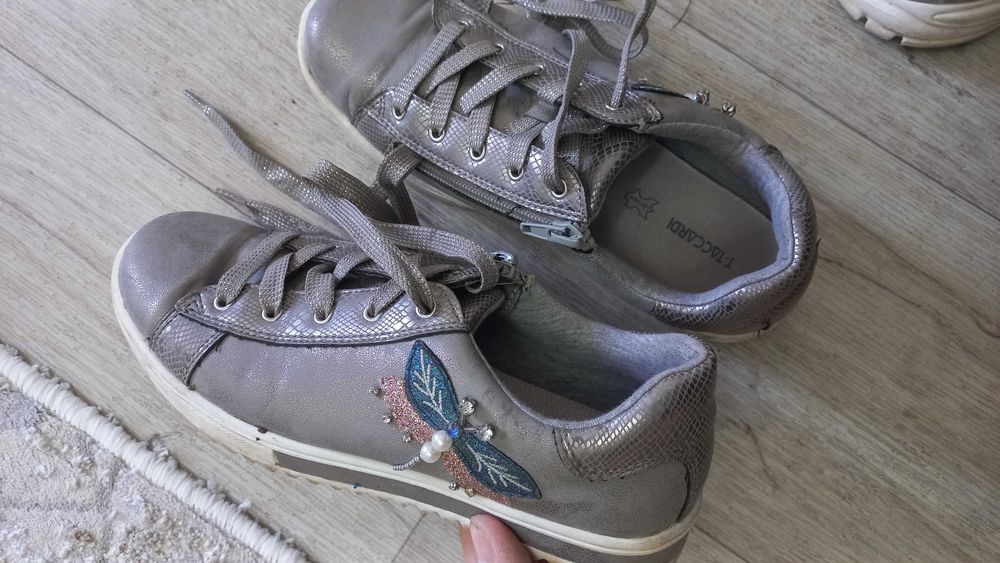 Кросовки для девочек