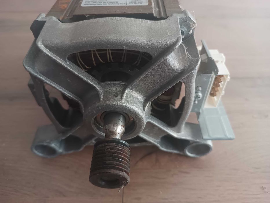 Електромотор/двигател за пералня Whirlpool