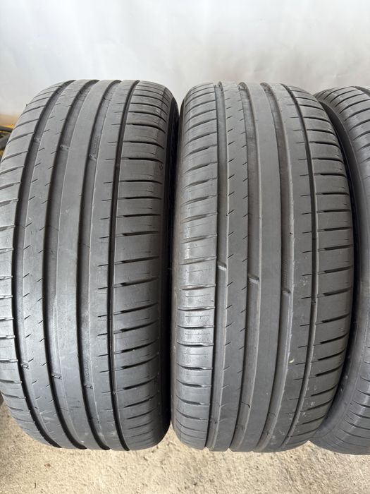 235/55/19 Michelin 4броя дот22