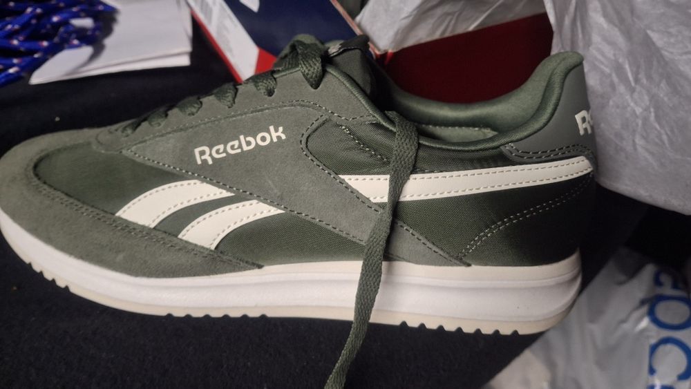 Маратонки 42 номер