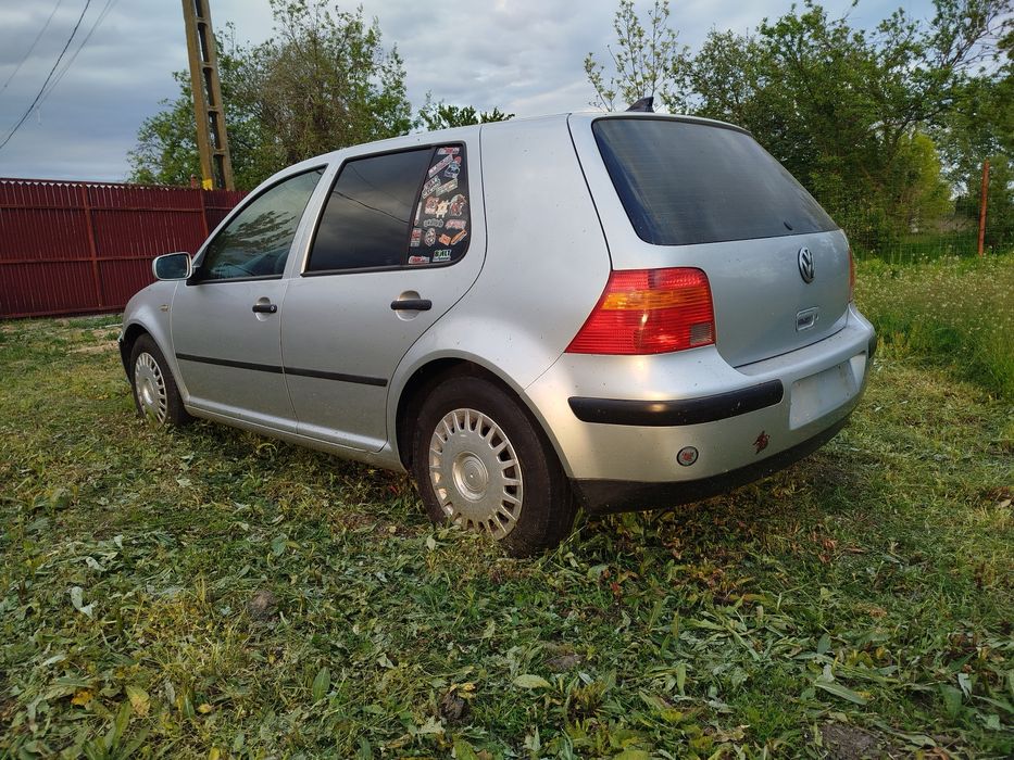 Golf 4 1.6 benzina