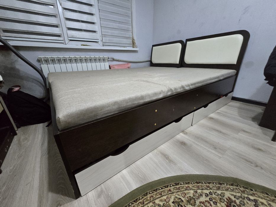 Срочно 3шт кровать сатылады