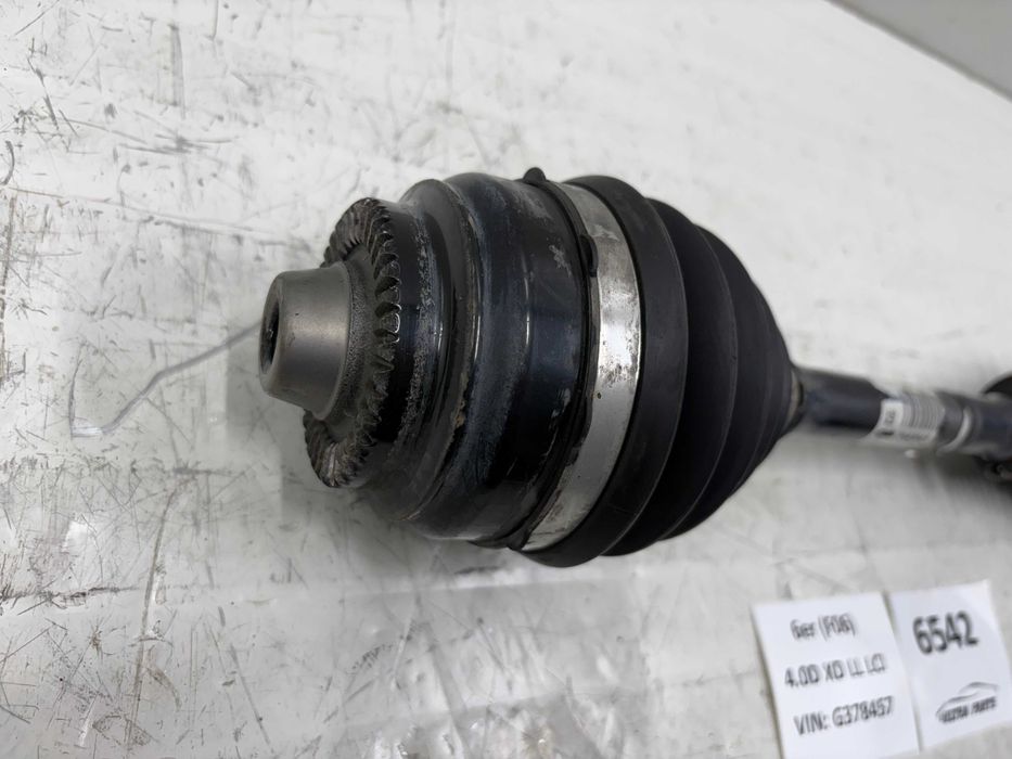 Предна лява полуоска БМВ Ф10 Ф11 Ф06 Ф12 Ф13