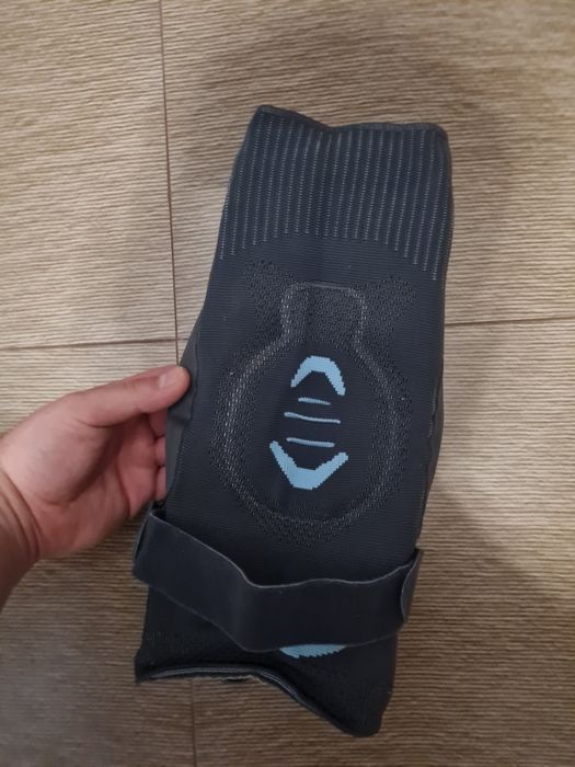 Genunchiere ligamentele cu atele laterale