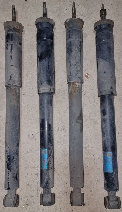 Амартизатор от мерседеса  w 210