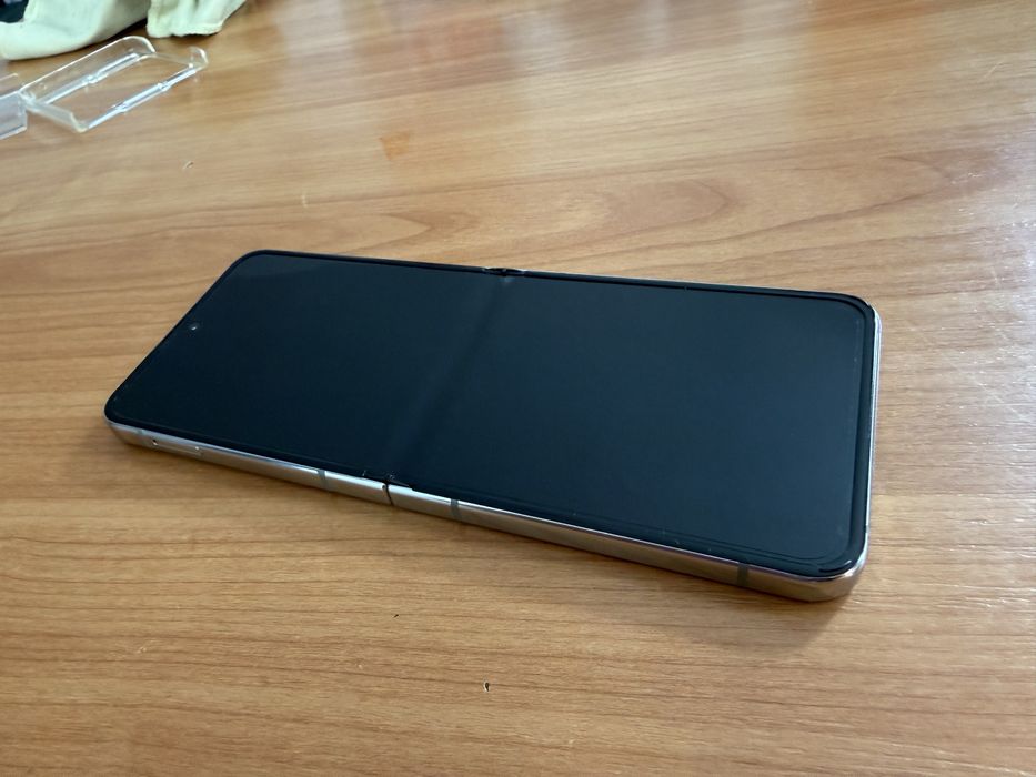Samsung Galaxy Z Flip 5