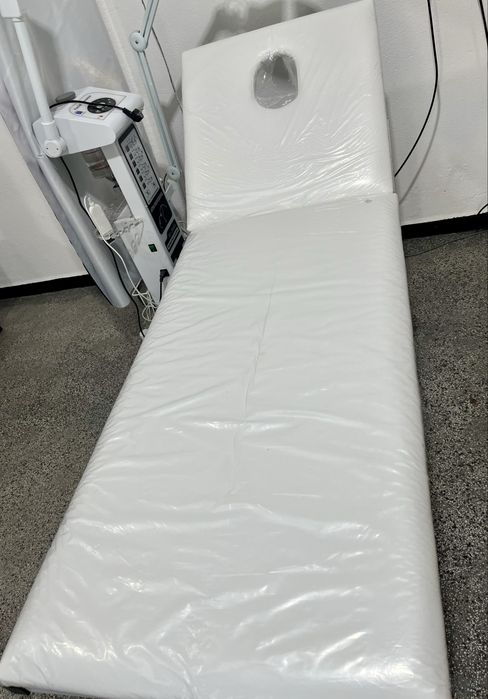 Козметична кушетка